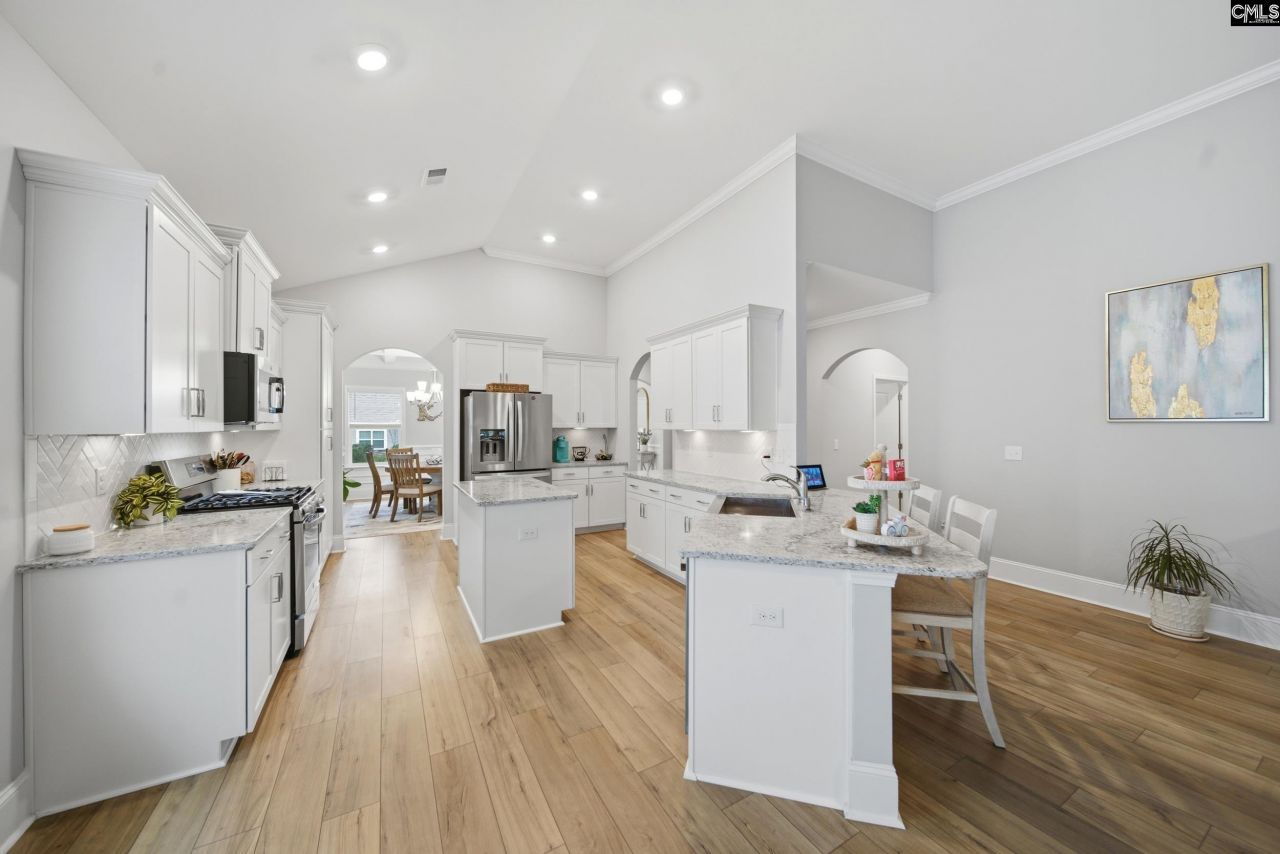 225 Tweng Trail Photo 11