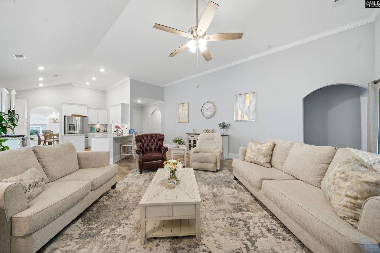 225 Tweng Trail Photo 16