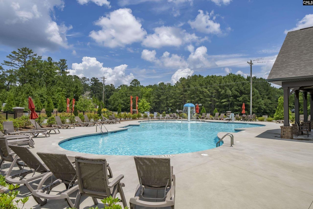 225 Tweng Trail Photo 32