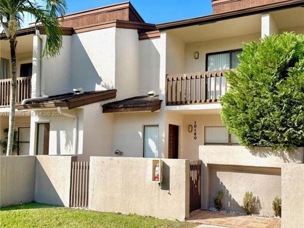 10180 NW 41st St, Unit 99-9, Doral, FL 33178