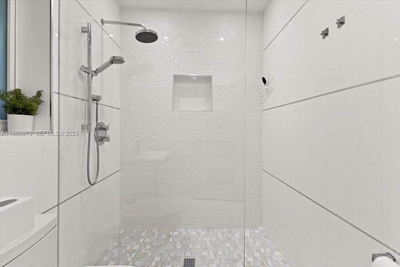 12930 Oleander Rd , North Miami, FL 33181 Photo