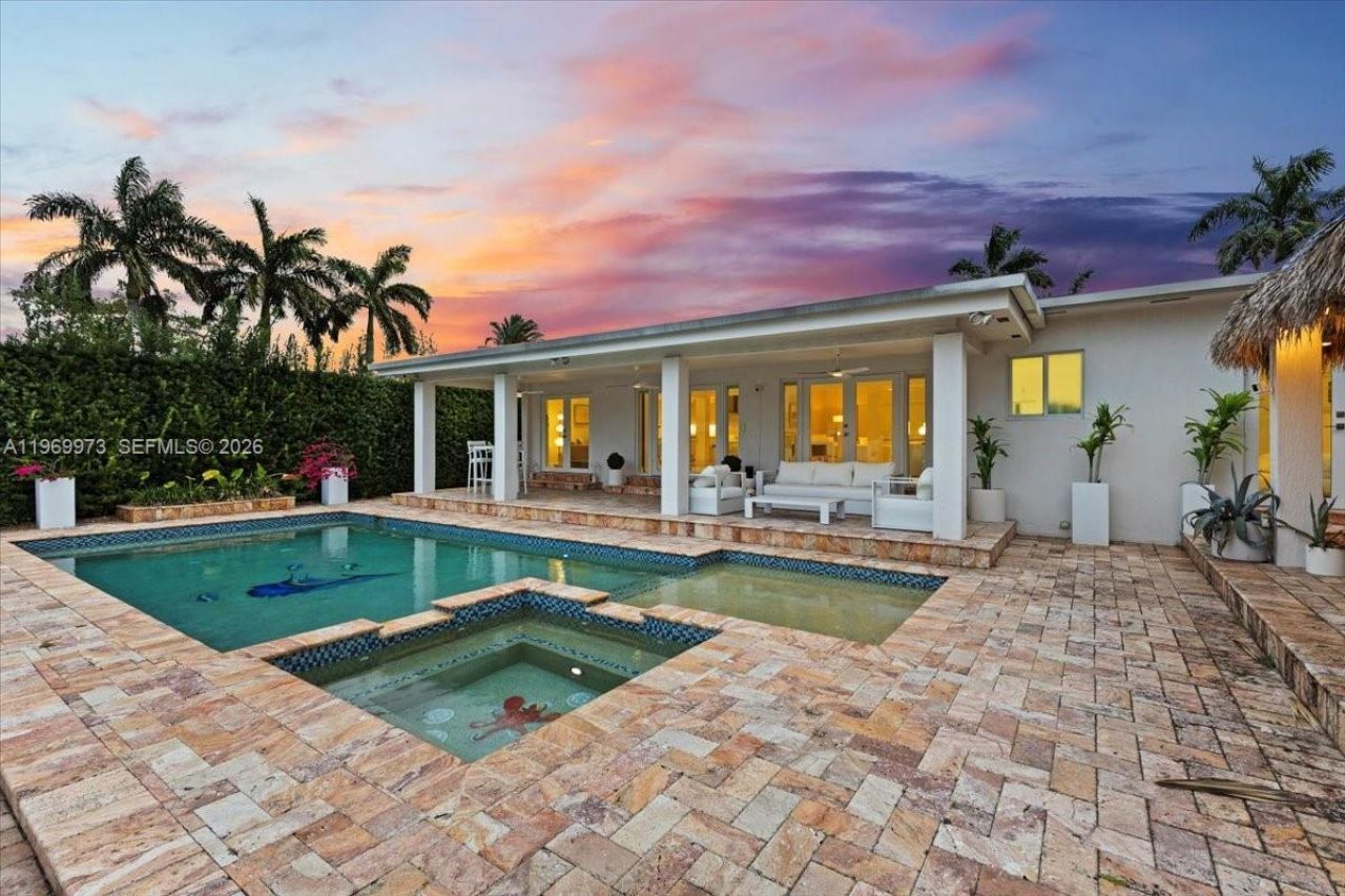 12930 Oleander Rd , North Miami, FL 33181 Photo