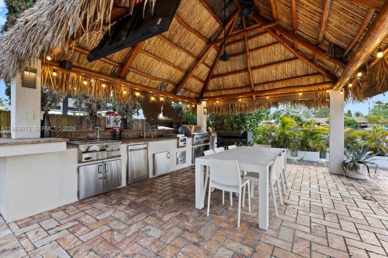 12930 Oleander Rd , North Miami, FL 33181 Photo