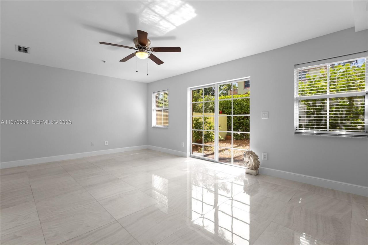 621 NE 8th Ave, Fort Lauderdale, FL 33304 Photo