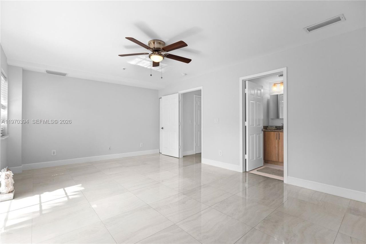 621 NE 8th Ave, Fort Lauderdale, FL 33304 Photo