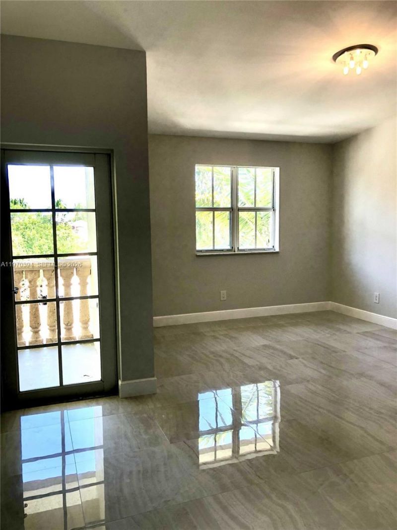 621 NE 8th Ave, Fort Lauderdale, FL 33304 Photo