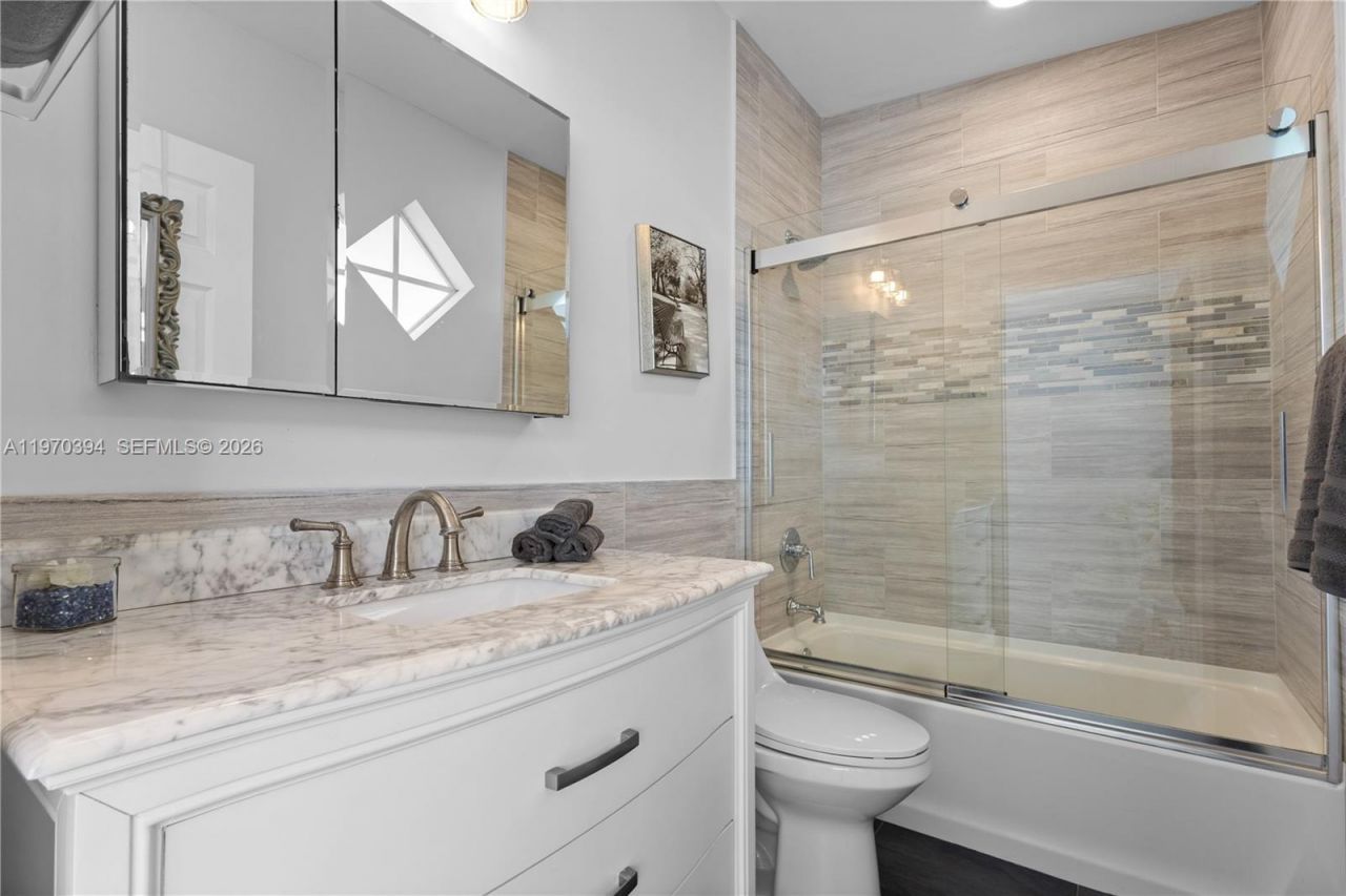 621 NE 8th Ave, Fort Lauderdale, FL 33304 Photo