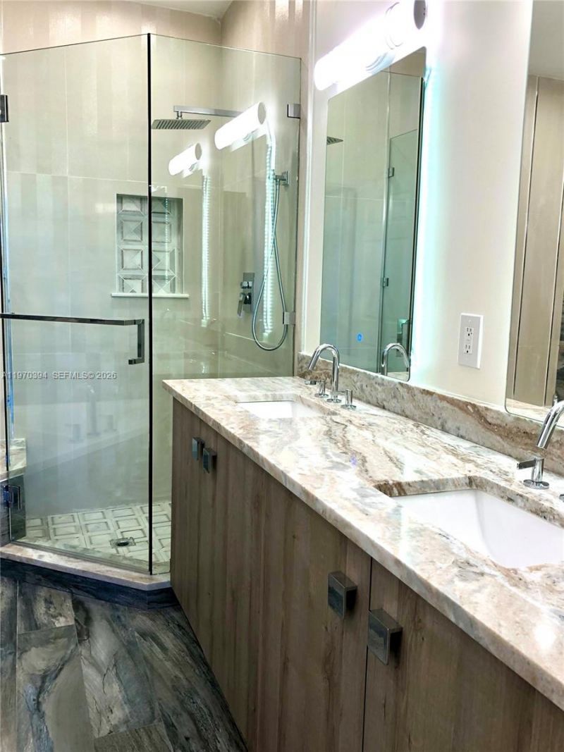 621 NE 8th Ave, Fort Lauderdale, FL 33304 Photo