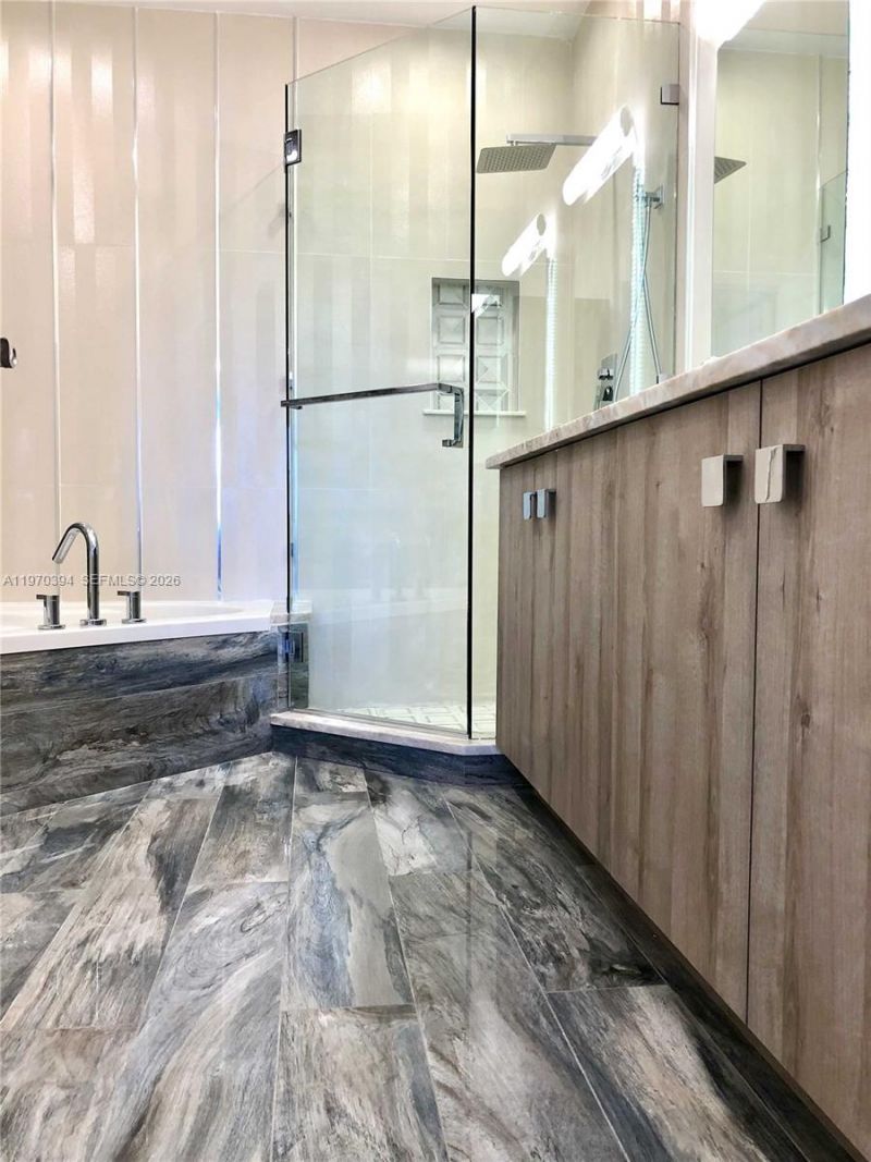 621 NE 8th Ave, Fort Lauderdale, FL 33304 Photo