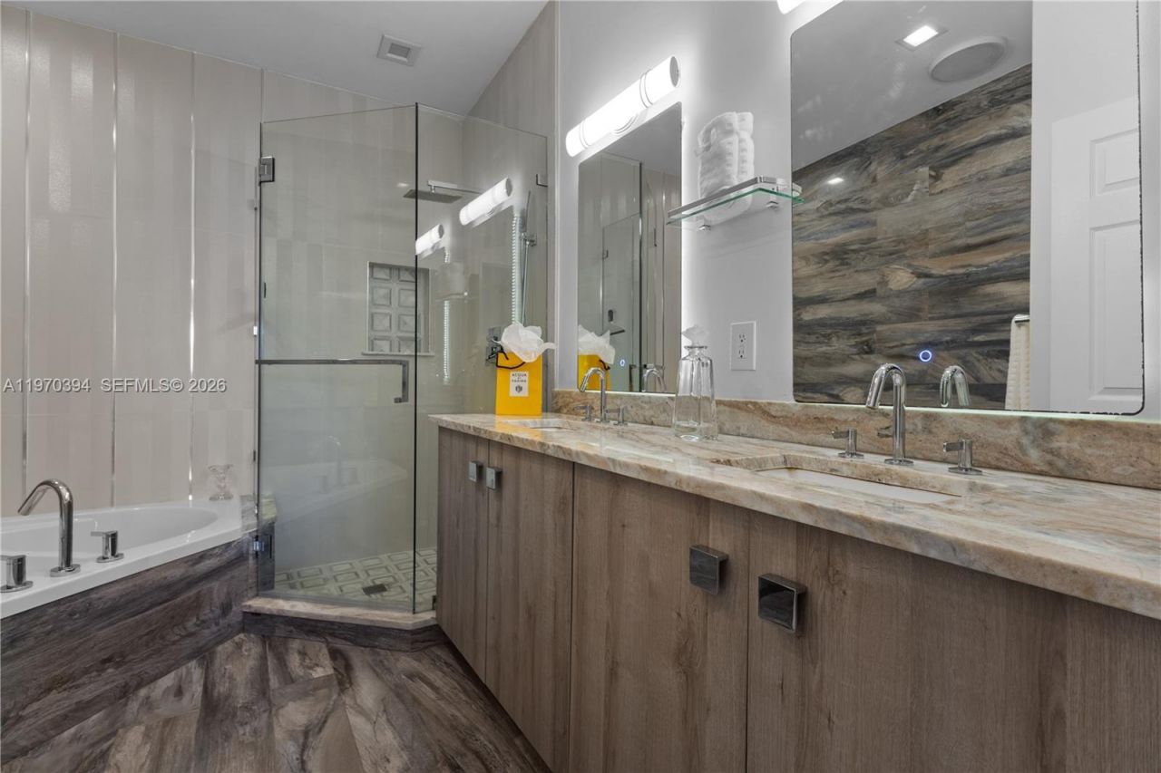 621 NE 8th Ave, Fort Lauderdale, FL 33304 Photo