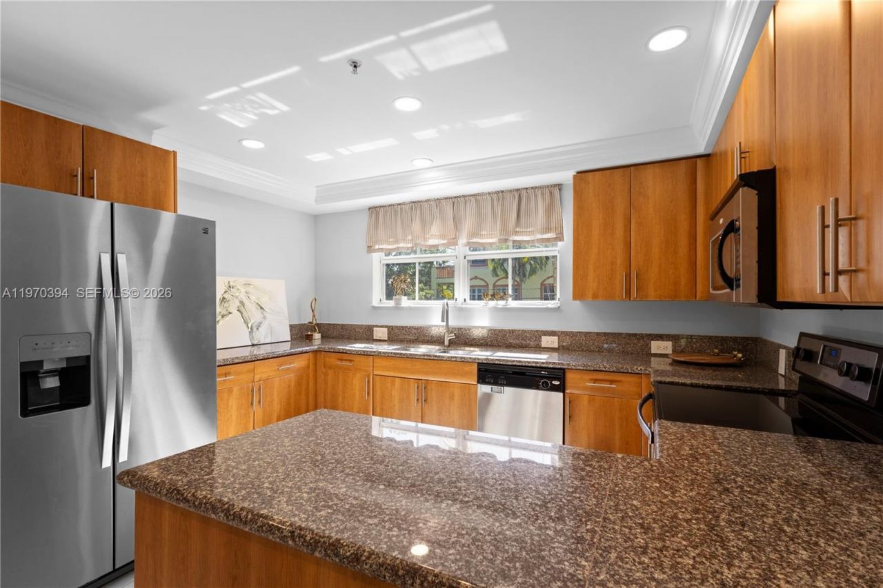 621 NE 8th Ave, Fort Lauderdale, FL 33304 Photo