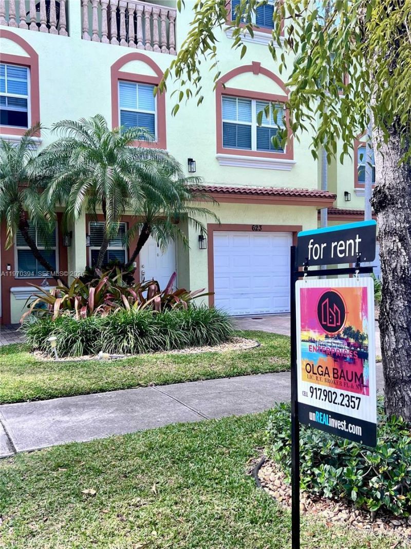 621 NE 8th Ave, Fort Lauderdale, FL 33304 Photo