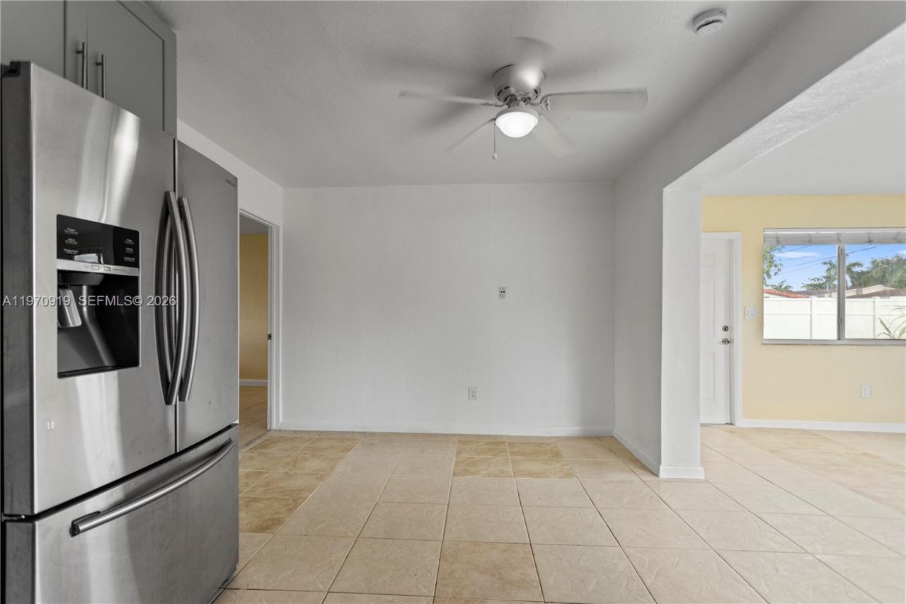 1831 SW 97th Ter, Miramar, FL 33025 Photo