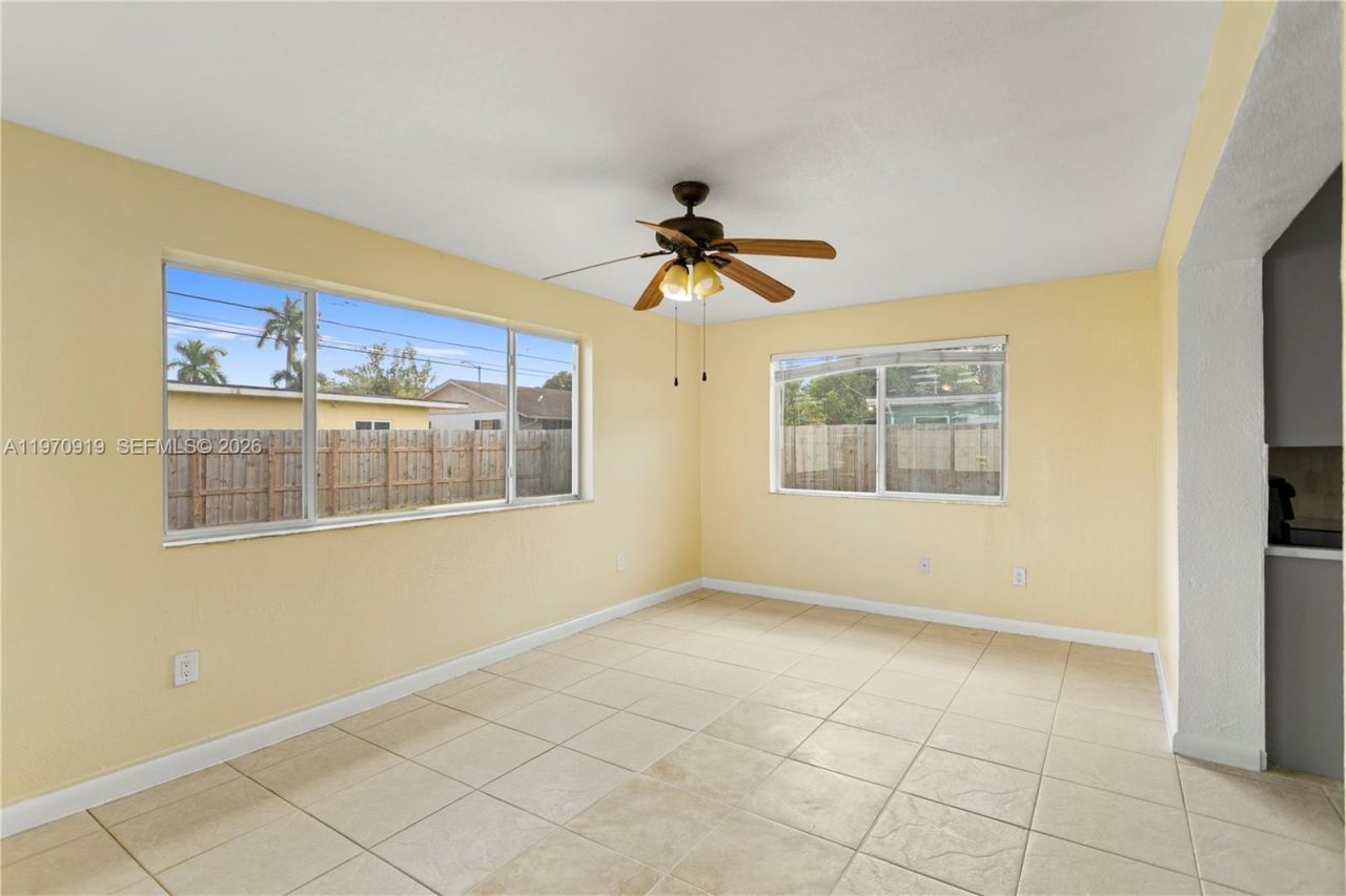 1831 SW 97th Ter, Miramar, FL 33025 Photo