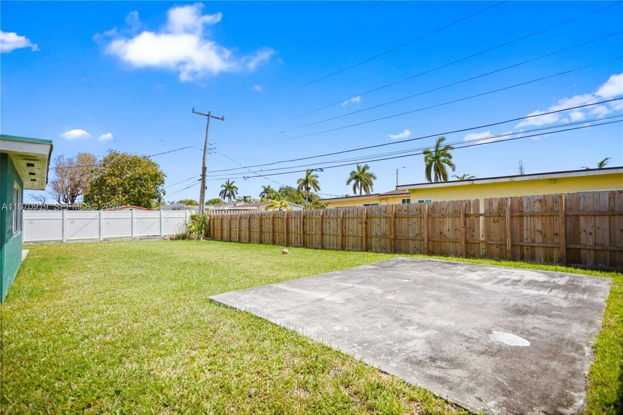 1831 SW 97th Ter, Miramar, FL 33025 Photo