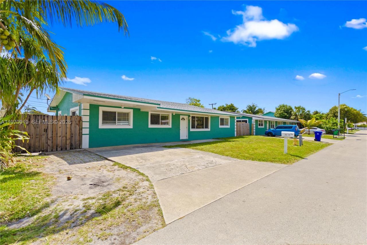 1831 SW 97th Ter, Miramar, FL 33025 Photo