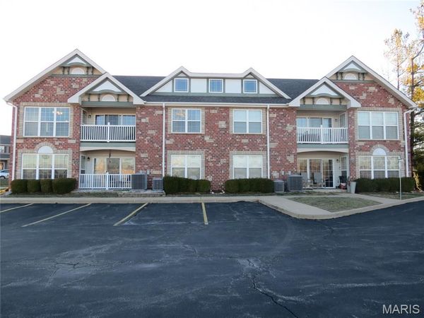 122 Lily Pad Lane , St Peters, MO 63376