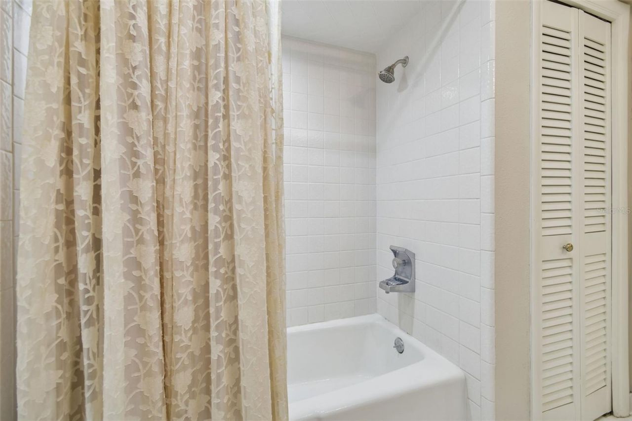 5324 Woodhaven Lane, Lakeland, FL 33813 Photo