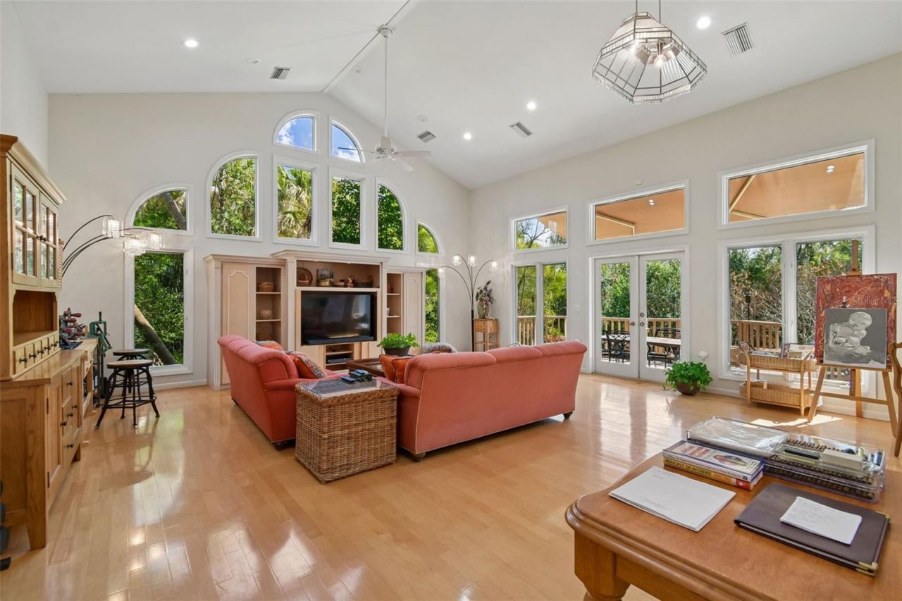 5324 Woodhaven Lane, Lakeland, FL 33813 Photo