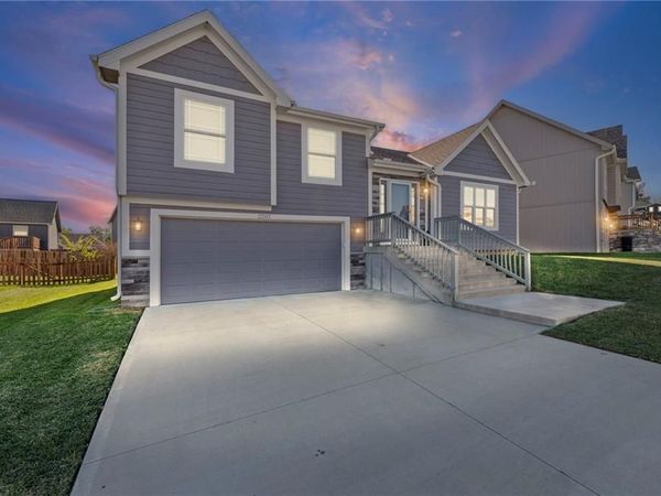 2207 Pike Street, St Joseph, MO 64503