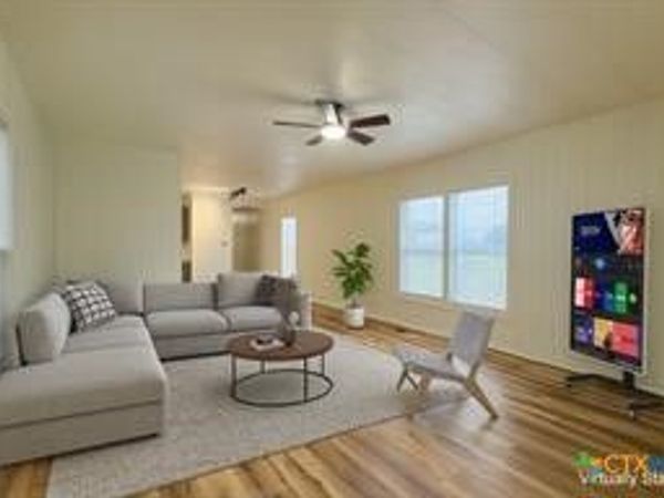 305 W Bryant Street, Elm Mott, TX 76640