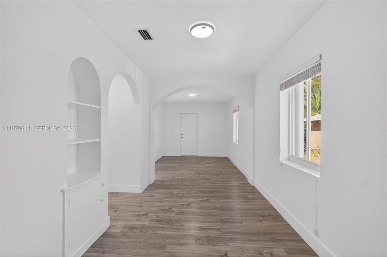 1801 SW 5th St, Unit 1803, Miami, FL 33135 Photo