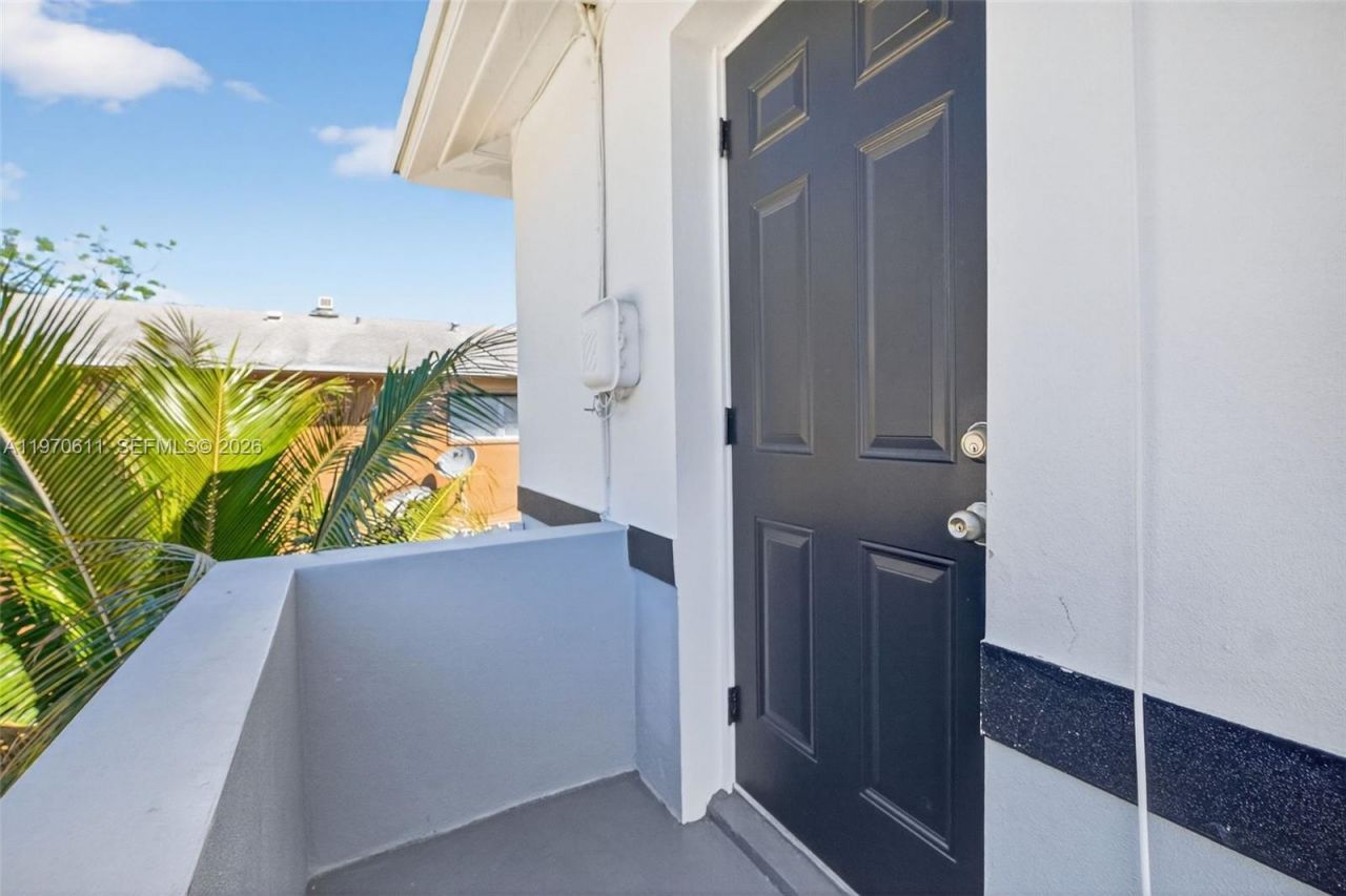 1801 SW 5th St, Unit 1803, Miami, FL 33135 Photo