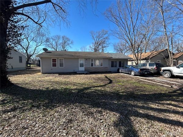 1620 Doris Avenue , Cahokia, IL 62206