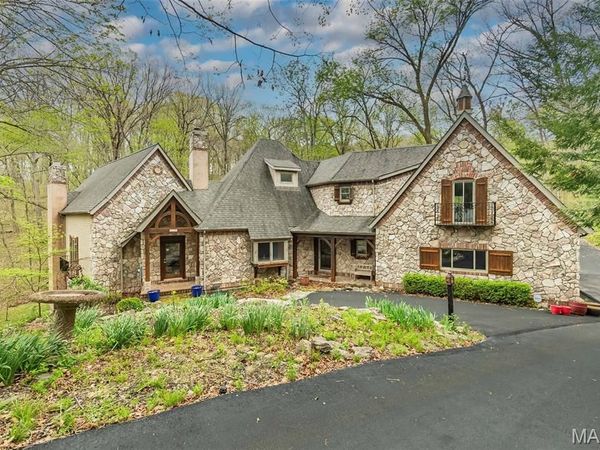 832 Stone Bridge Springs Drive, Wildwood, MO 63005