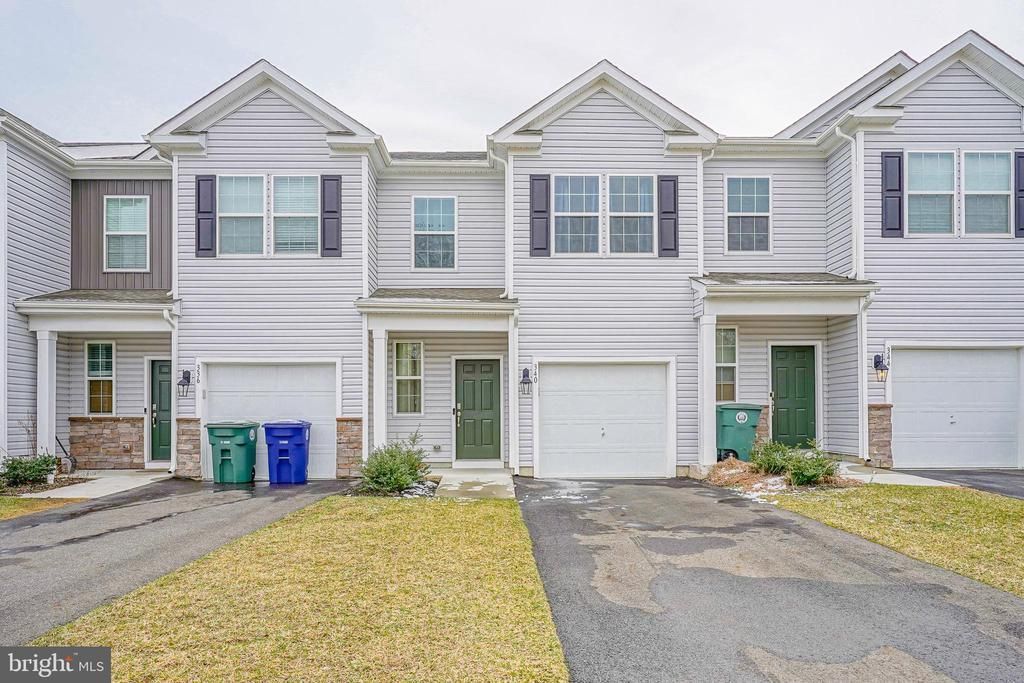 340 Mazzeo Drive, Glassboro, NJ 08028 Main Photo