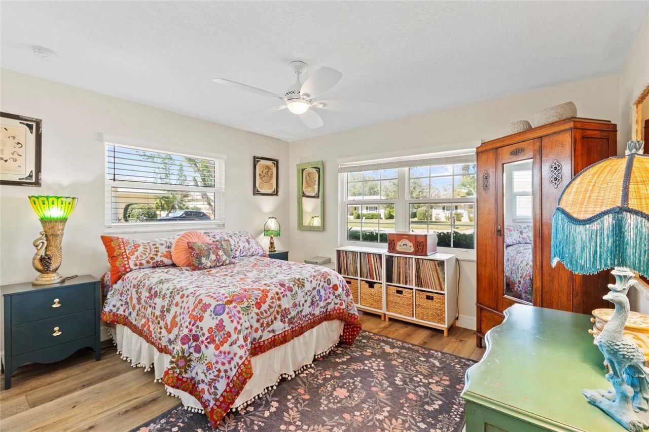 5612 Palm Aire Drive, Sarasota, FL 34243 Photo