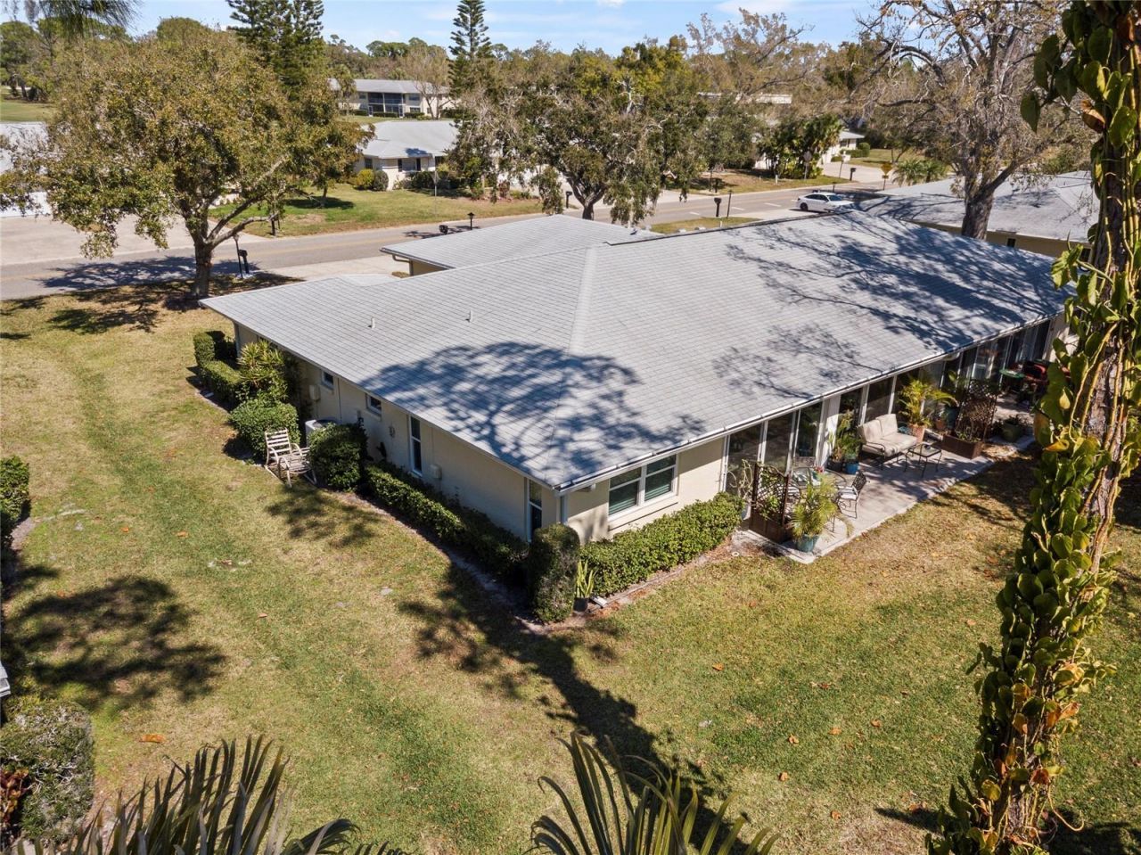 5612 Palm Aire Drive, Sarasota, FL 34243 Photo