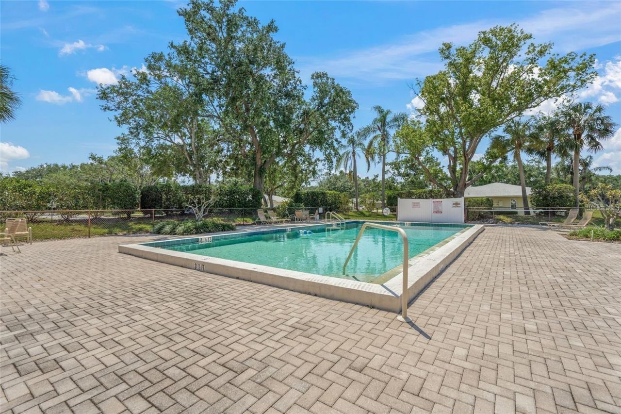 5612 Palm Aire Drive, Sarasota, FL 34243 Photo