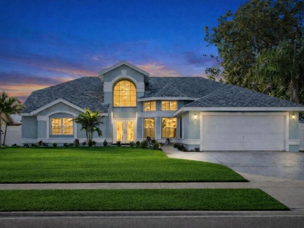 2098 SE FLORESTA DRIVE, PORT ST LUCIE, FL 34984