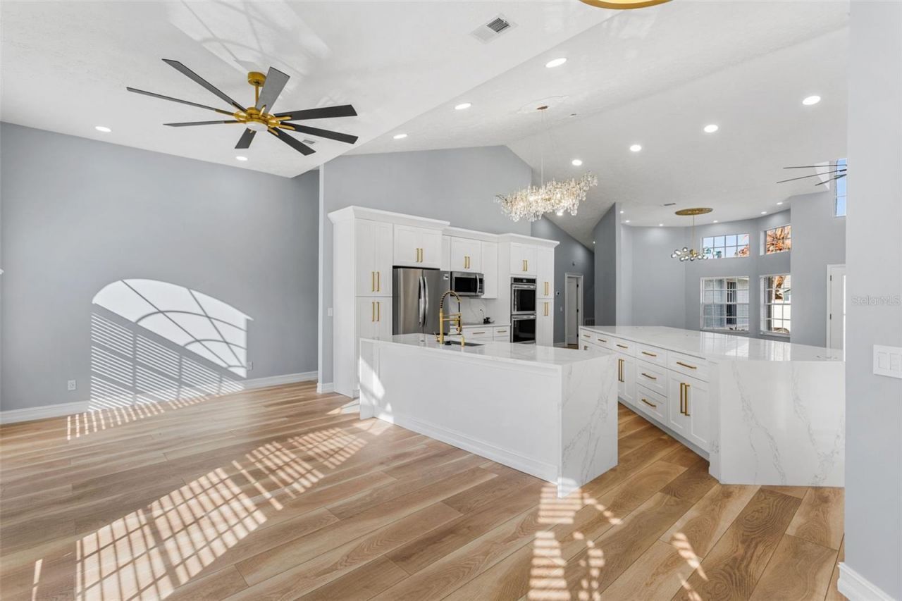 2098 SE Floresta Drive, Port Saint Lucie, FL 34984 Photo