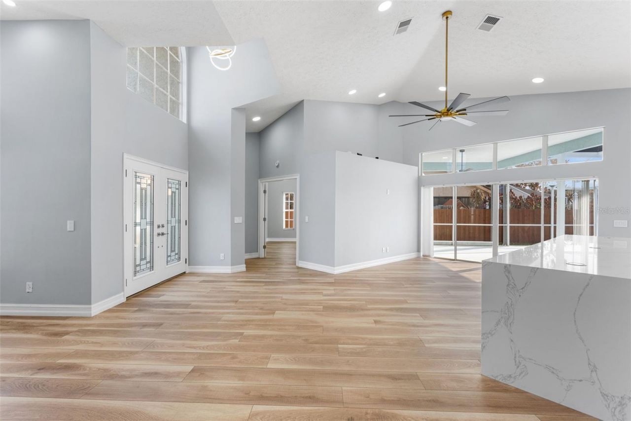 2098 SE Floresta Drive, Port Saint Lucie, FL 34984 Photo