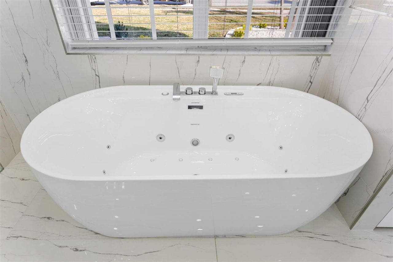 2098 SE Floresta Drive, Port Saint Lucie, FL 34984 Photo