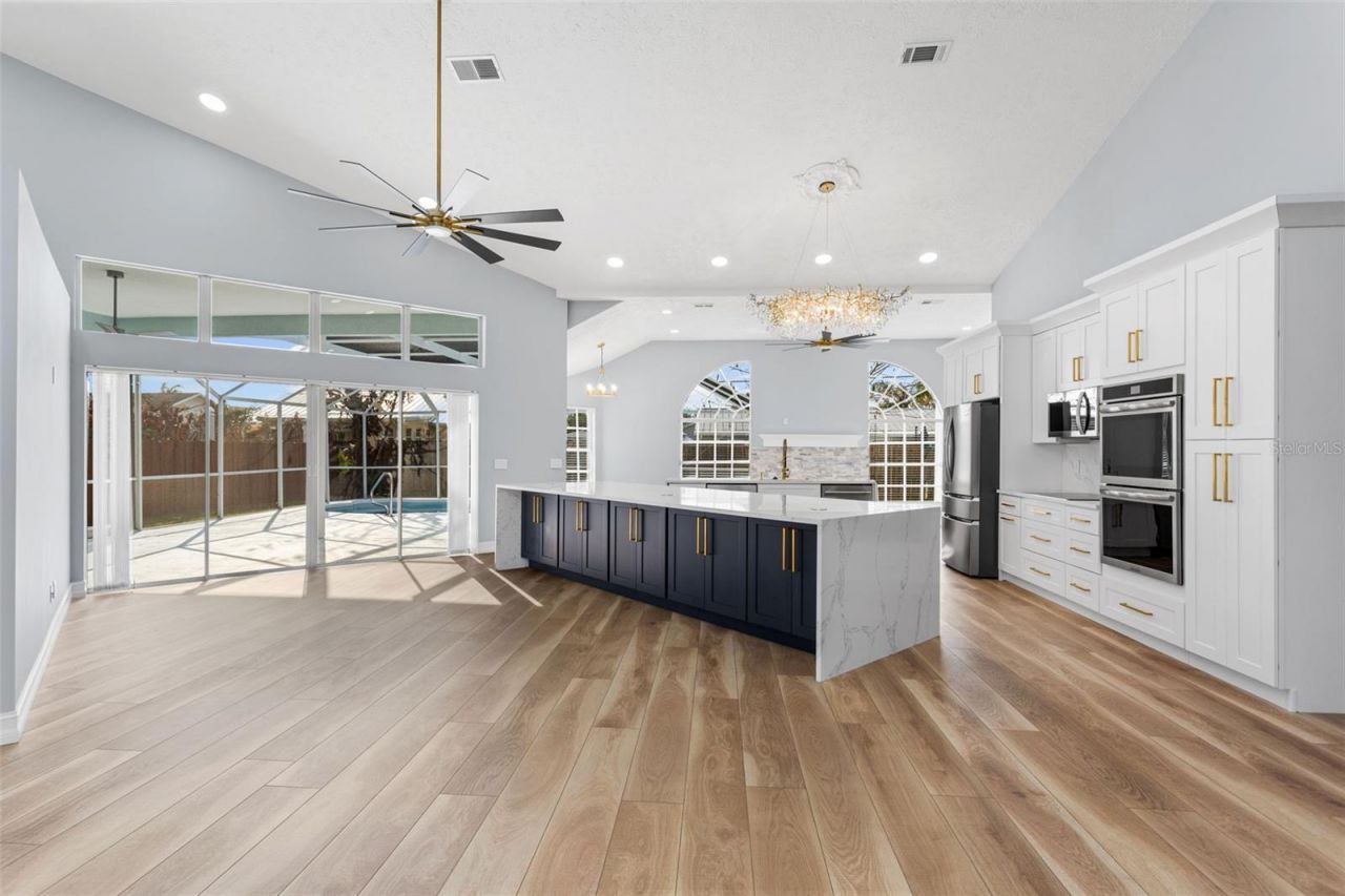 2098 SE Floresta Drive, Port Saint Lucie, FL 34984 Photo