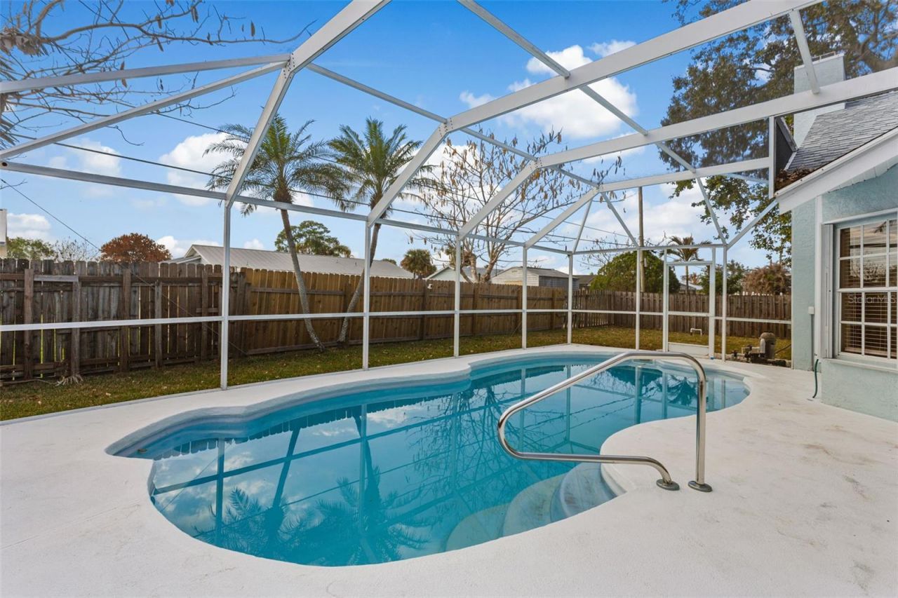 2098 SE Floresta Drive, Port Saint Lucie, FL 34984 Photo