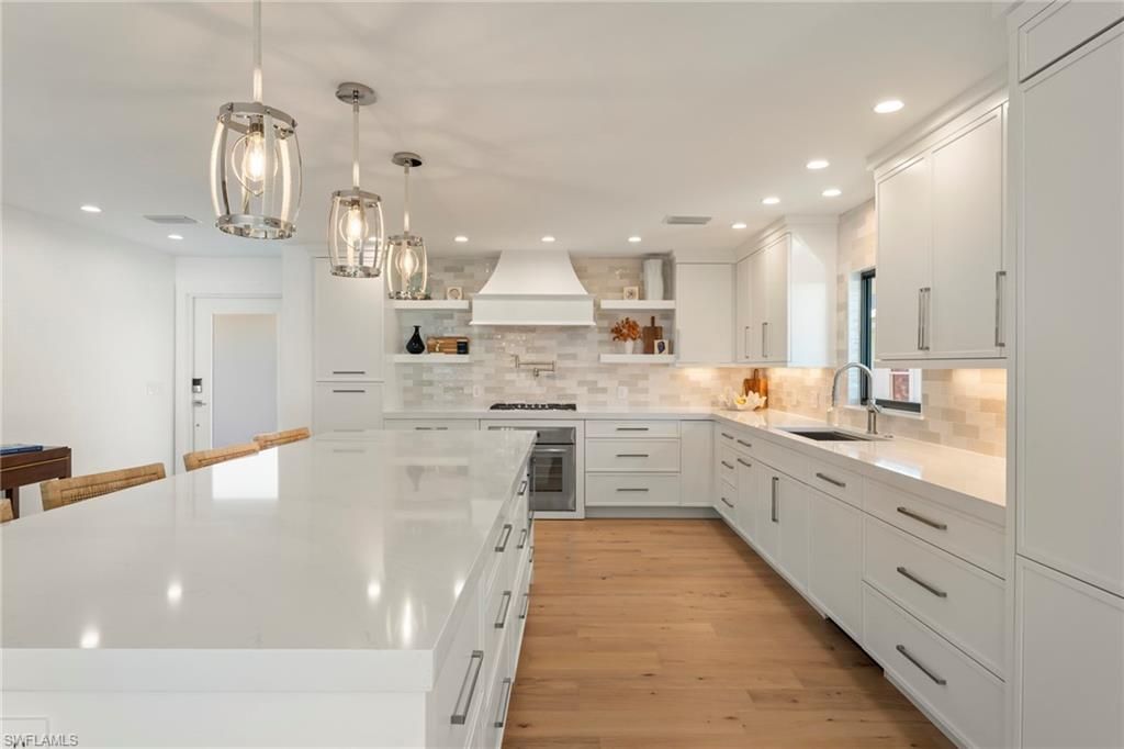 25 Beach Homes , Captiva, FL 33924 Photo