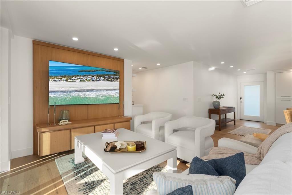 25 Beach Homes , Captiva, FL 33924 Photo