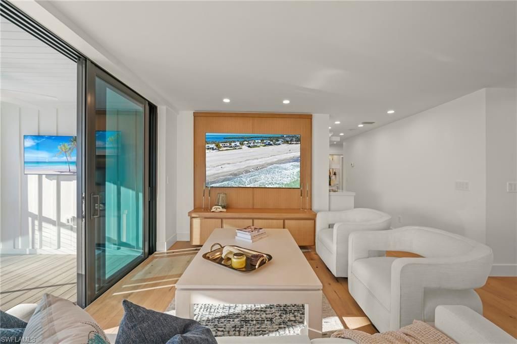 25 Beach Homes , Captiva, FL 33924 Photo