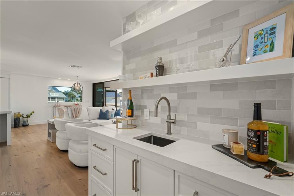 25 Beach Homes , Captiva, FL 33924 Photo