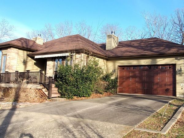 132 Wildflower Road, Kimberling City, MO 65686