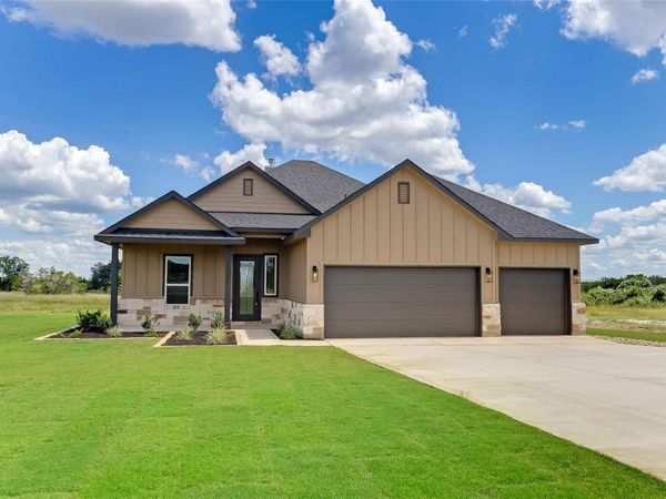 115 Draper LN, Bertram, TX 78605