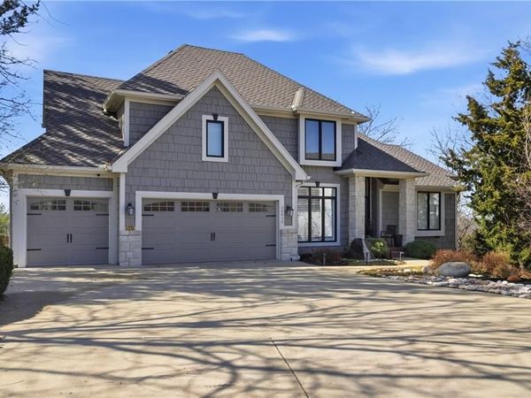 26458 W 109TH Terrace, Olathe, KS 66061