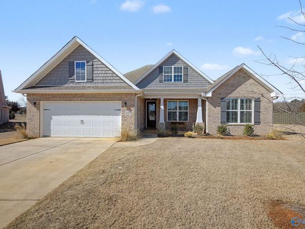 3001 Henry Road SE, Decatur, AL 35603