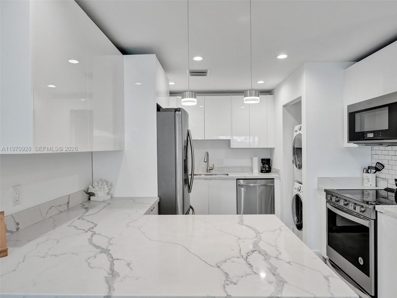 417 SW 15th St , Fort Lauderdale, FL 33315 Photo