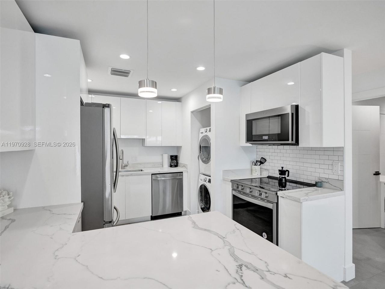 417 SW 15th St , Fort Lauderdale, FL 33315 Photo