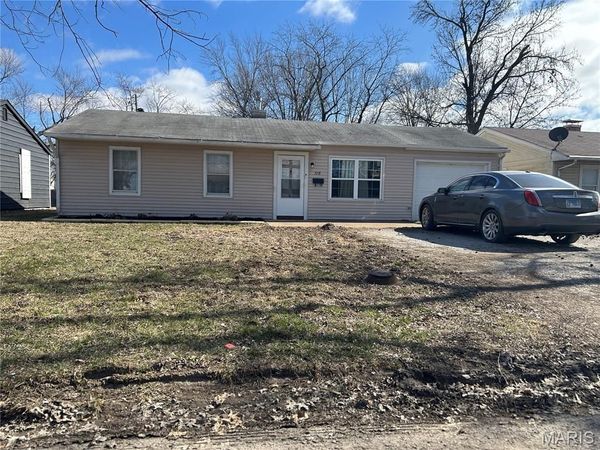 718 Saint Martin Drive, Cahokia, IL 62206